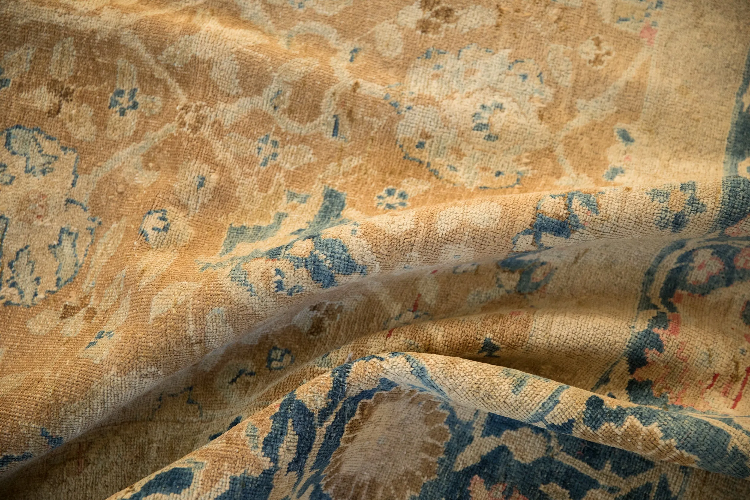 7x11 Antique Distressed Gold Wash Khoy Carpet