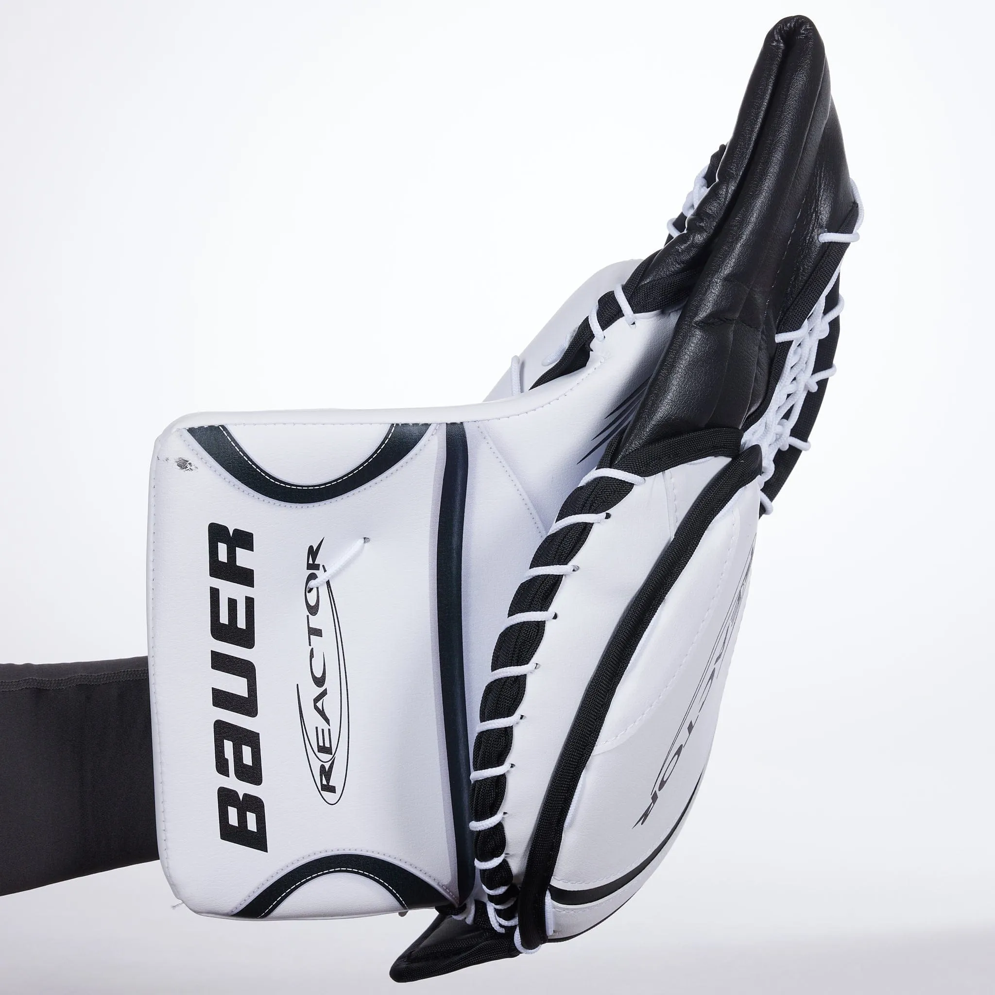 Bauer R5 Pro Intermediate Goalie Catcher