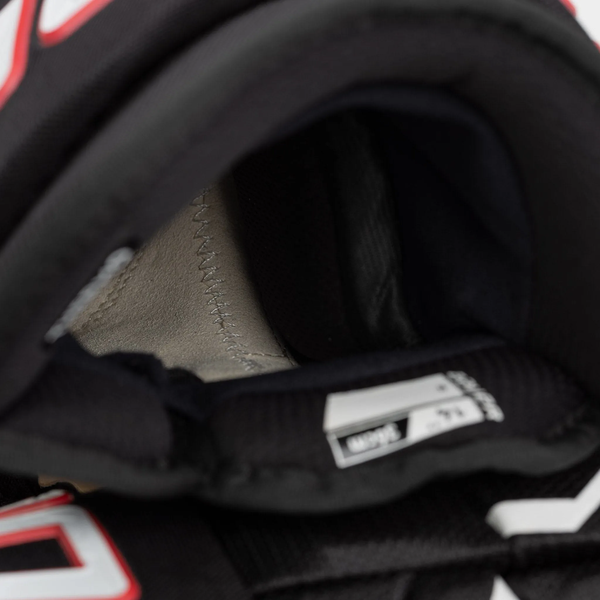Bauer Supreme M5 Pro Intermediate Hockey Gloves