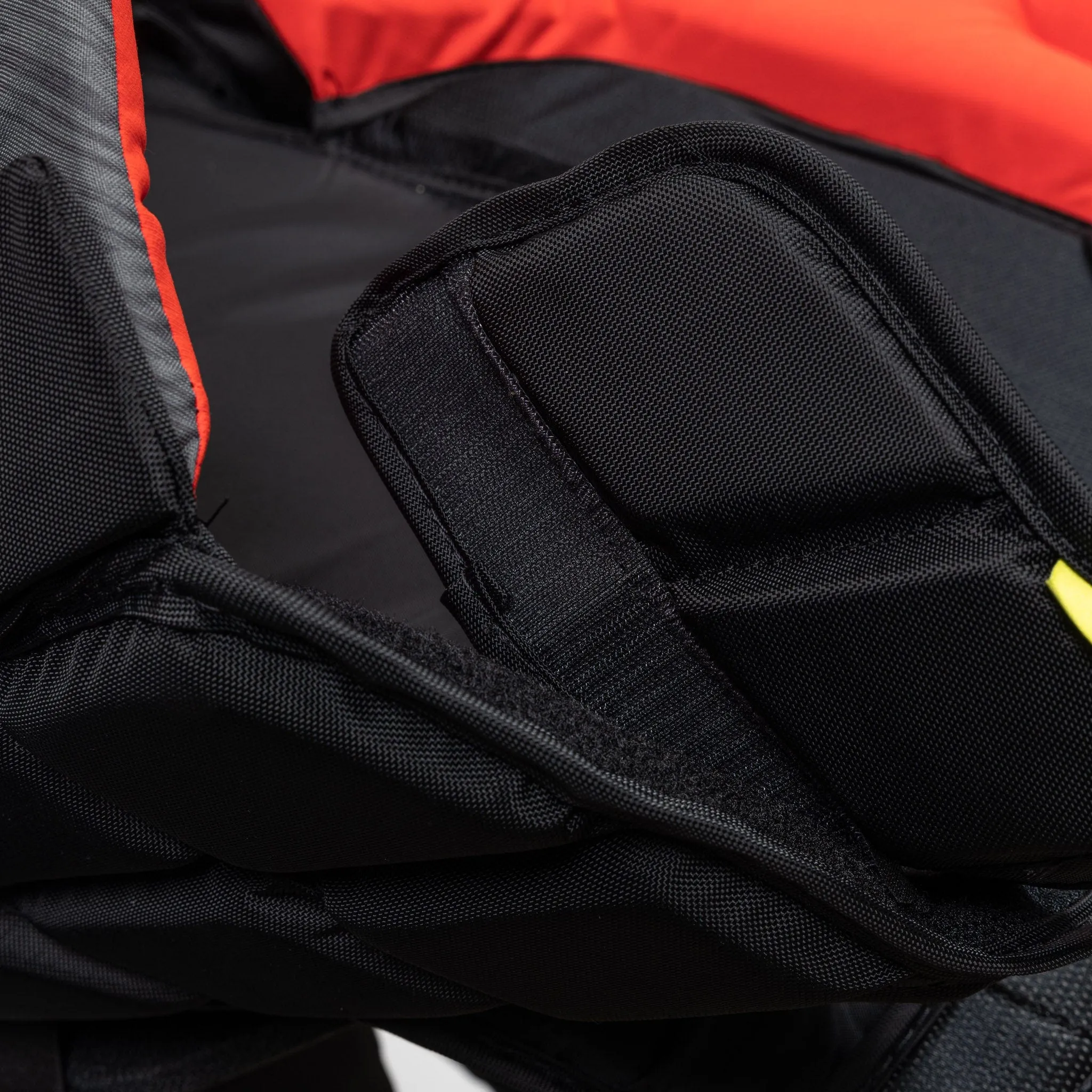 Bauer Vapor HyperLite 2 Senior Chest & Arm Protector