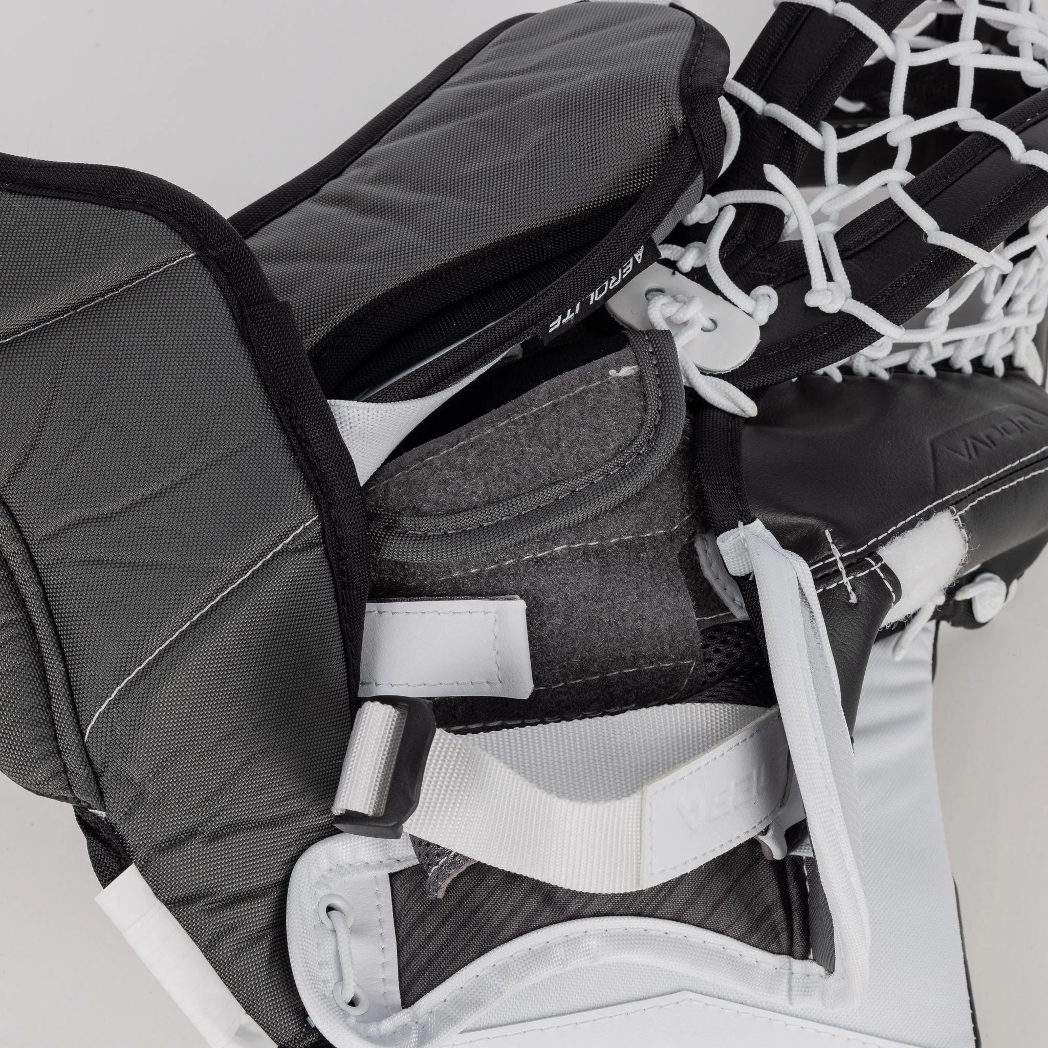 Bauer Vapor X5 Pro Intermediate Goalie Catcher