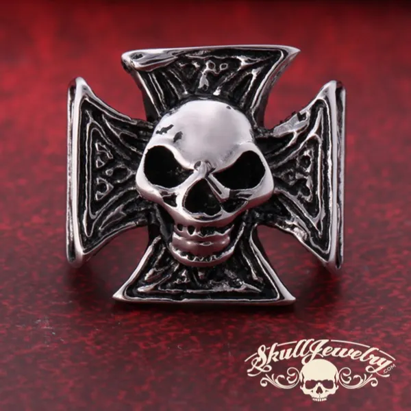 'Cynical Skull' Cross Ring (013)