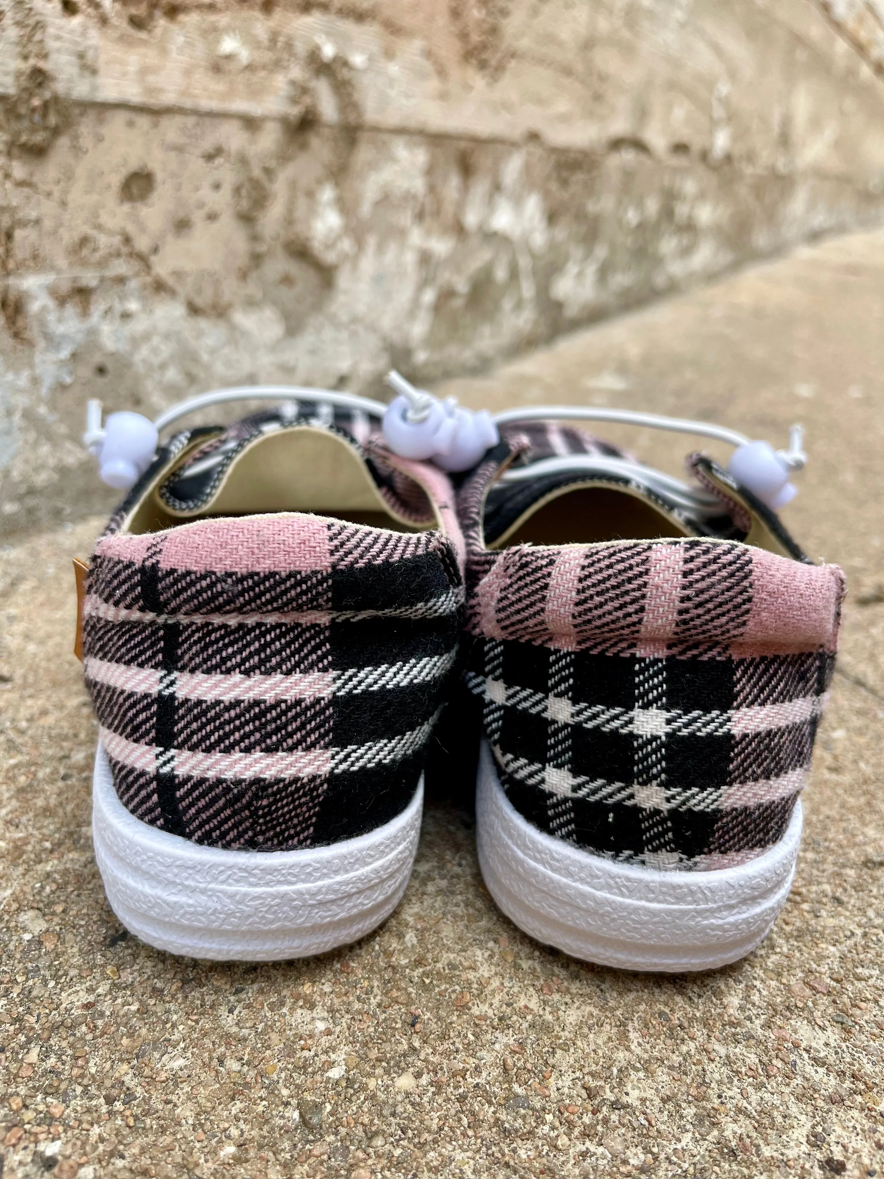 Kayak Shoe || Pink Flannel