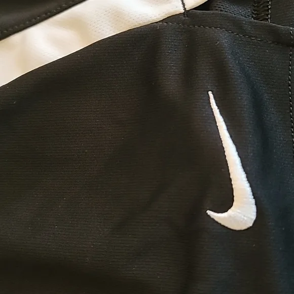 Nike Women's Dri-Fit Technology Lacrosse Black with White Stripe Tennis Skirt, M
