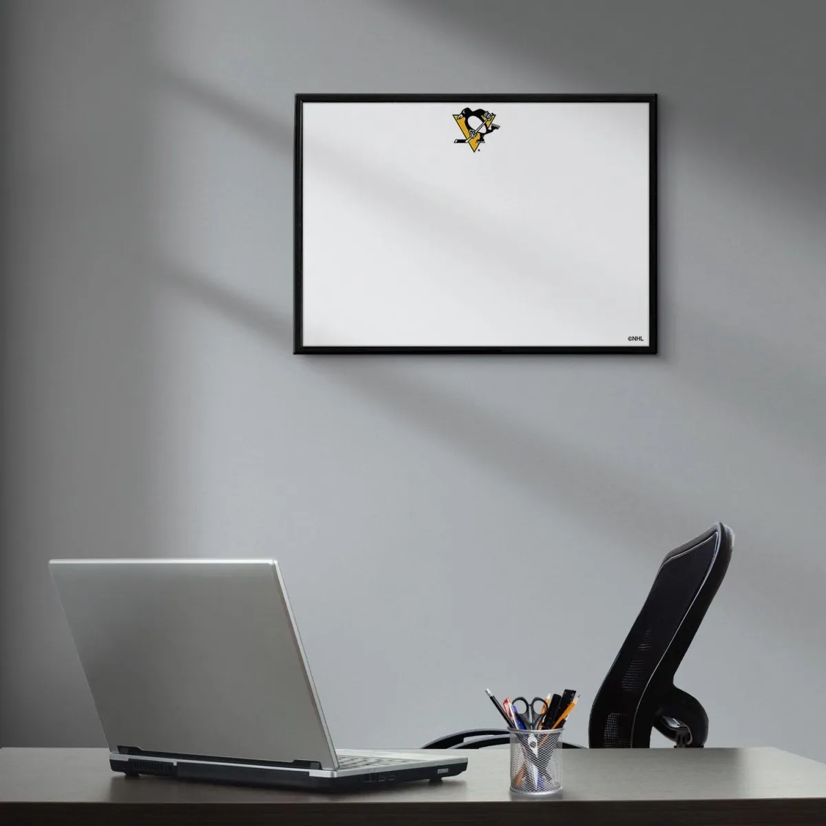 Pittsburgh Penguins: Framed Dry Erase Board