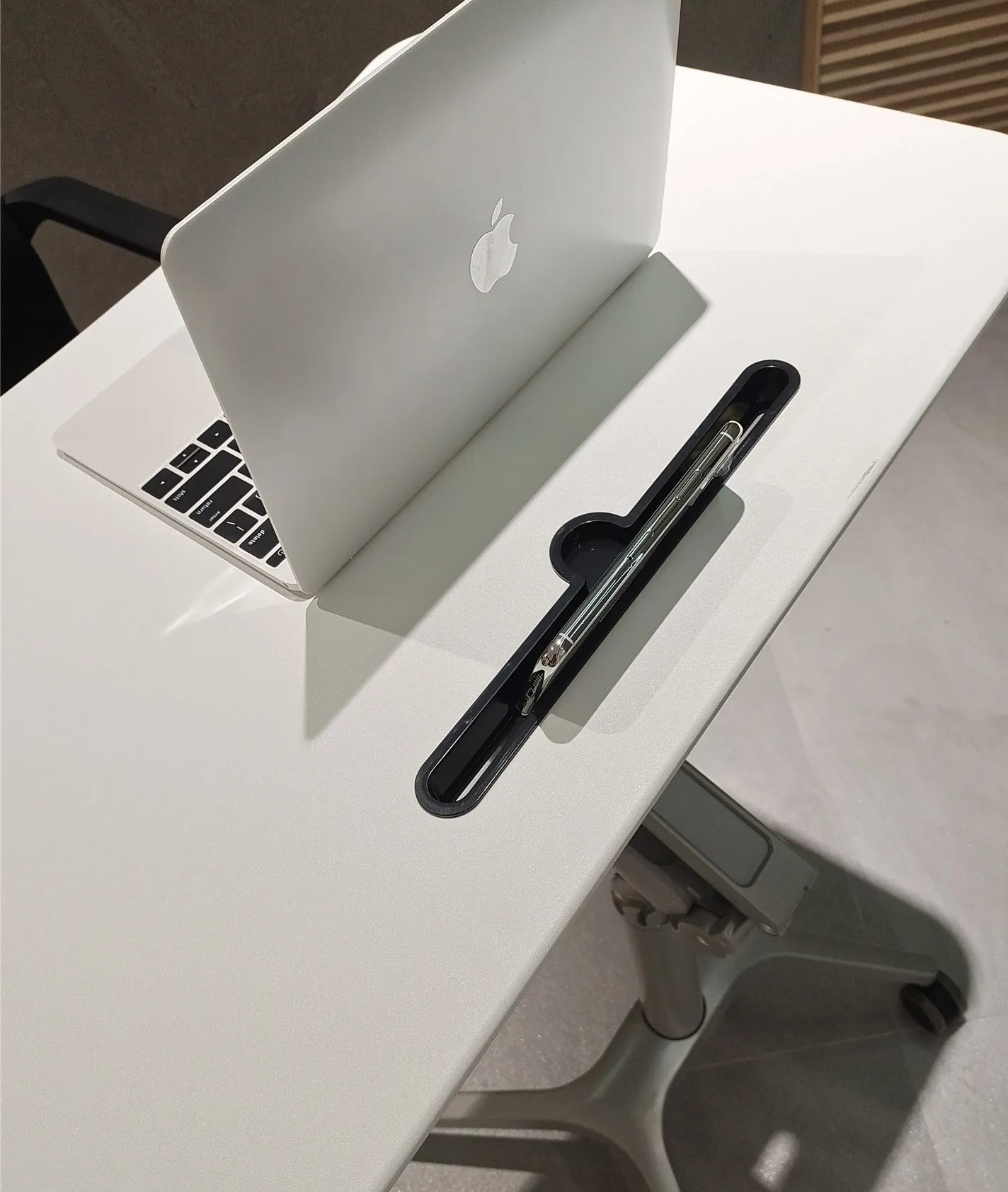 Portable Home Office Study Desk with Wheels   Phone Tablet Slot Holder   Adjustable Height   1 Week Warranty