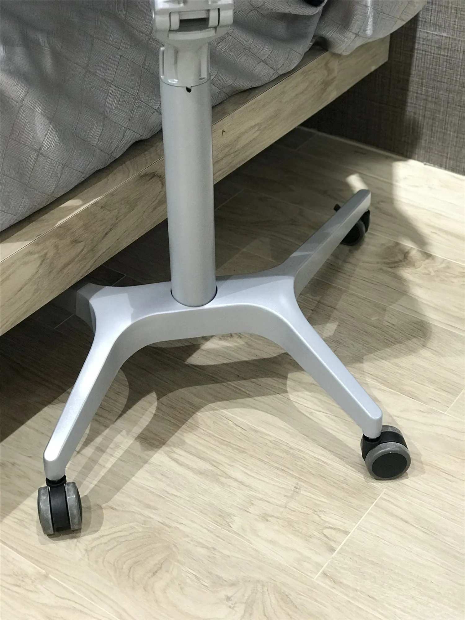 Portable Home Office Study Desk with Wheels   Phone Tablet Slot Holder   Adjustable Height   1 Week Warranty