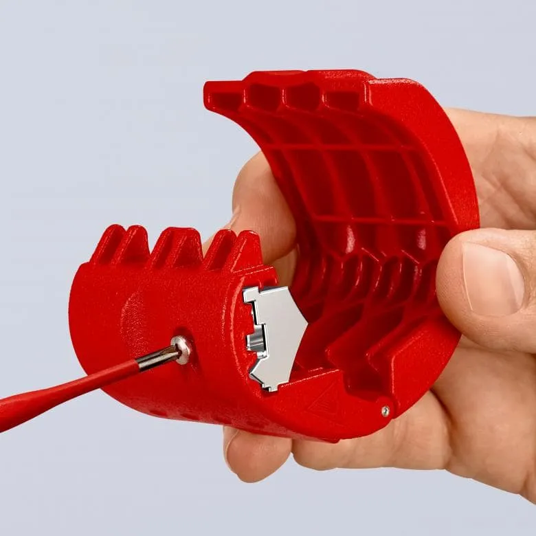 "BiX" Cutters for plastic pipes and sealing sleeves (Knipex)