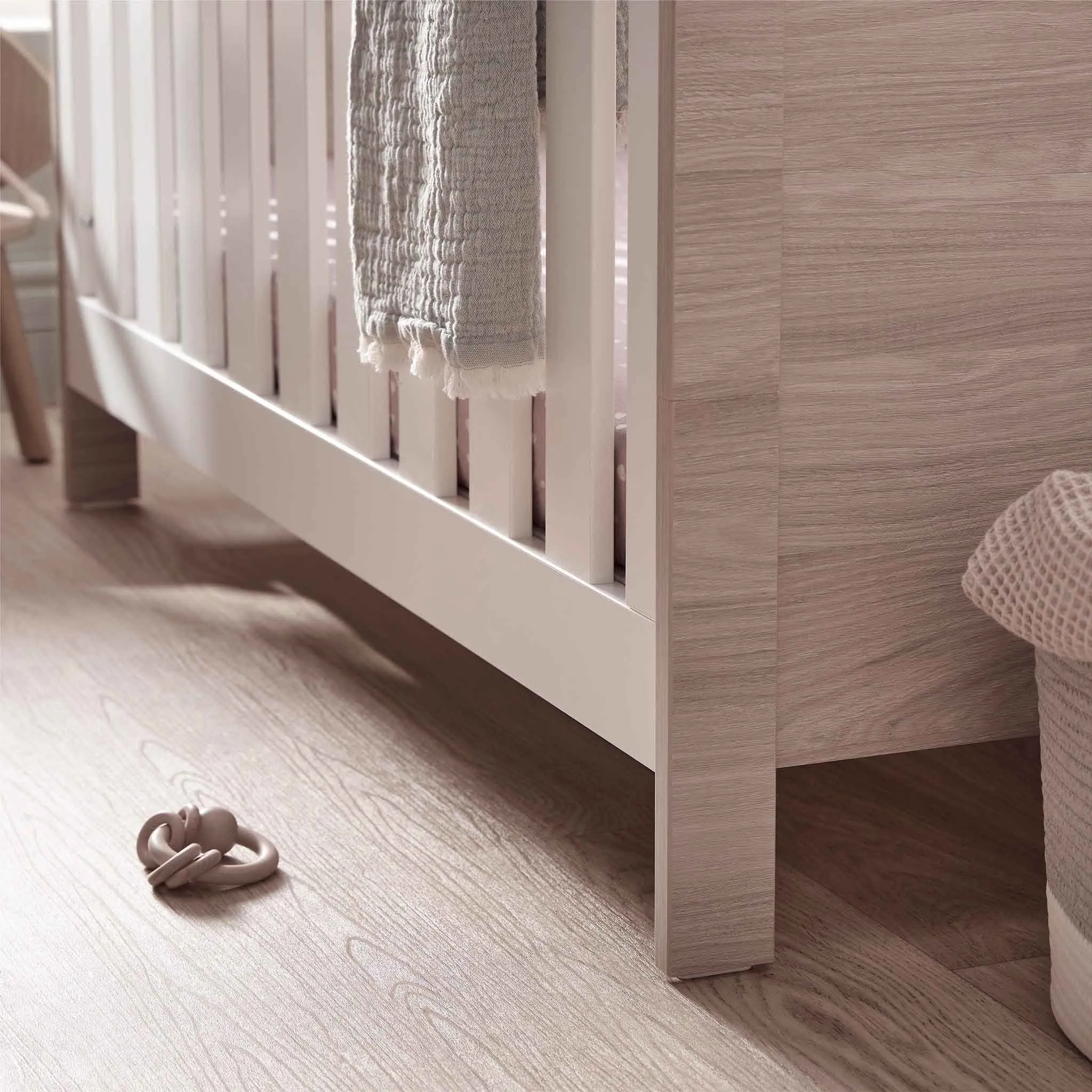 Silver Cross Finchley Oak Cot Bed