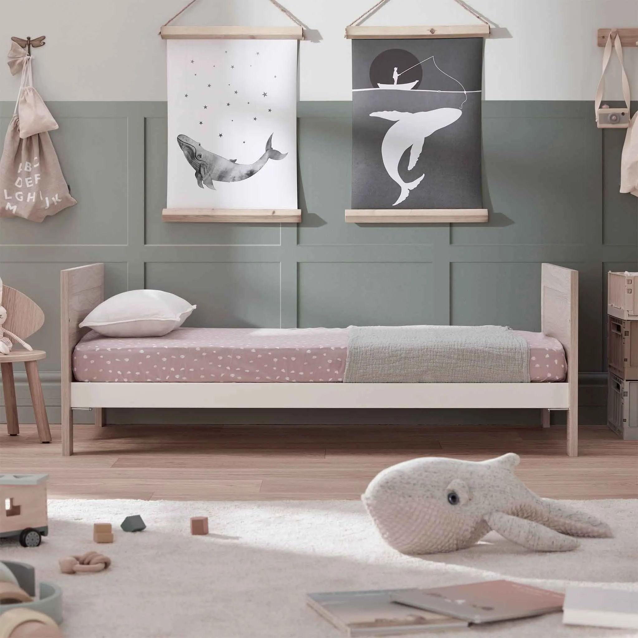 Silver Cross Finchley Oak Cot Bed