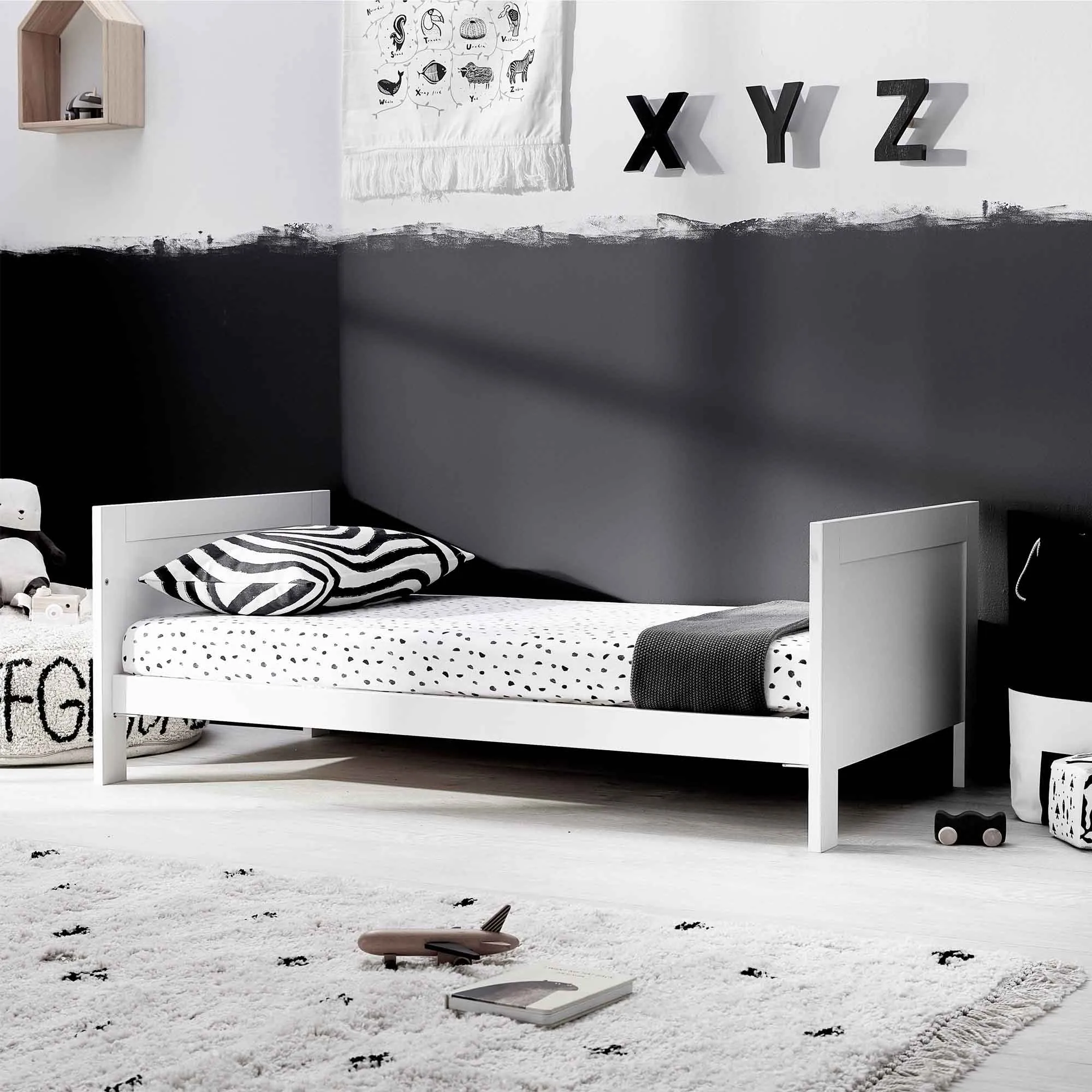 Silver Cross Finchley White Cot Bed