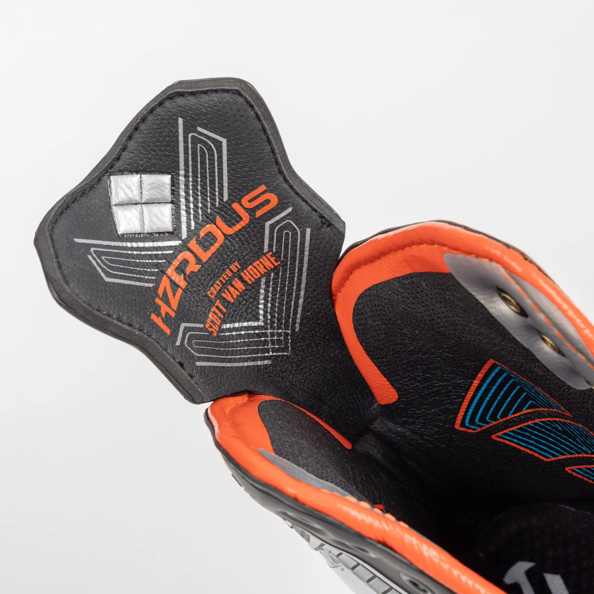 True HZRDUS 9X4 Senior Hockey Skates