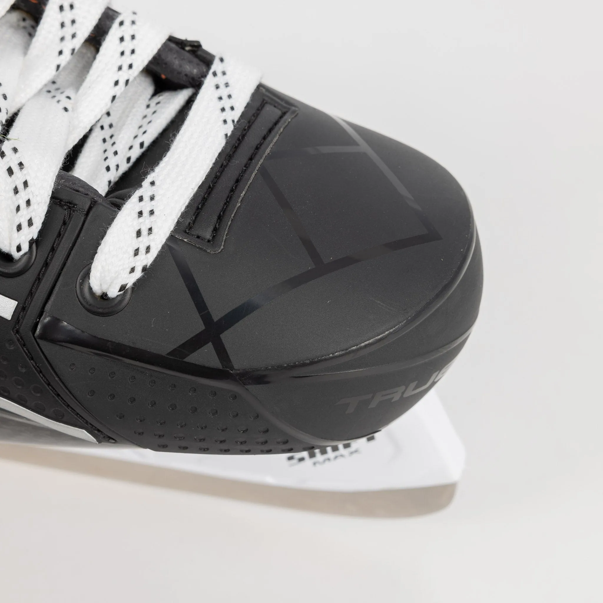 True HZRDUS 9X4 Senior Hockey Skates