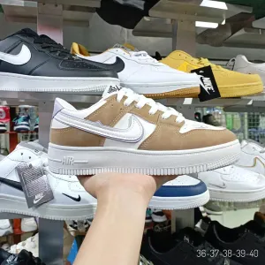 Women's Sneakers