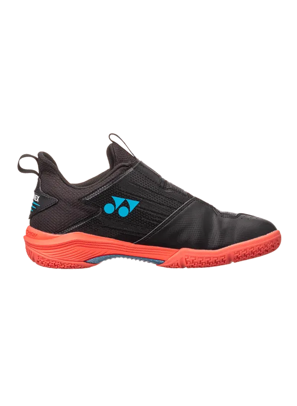 YONEX POWER CUSHION 88 DIAL Black/ Red